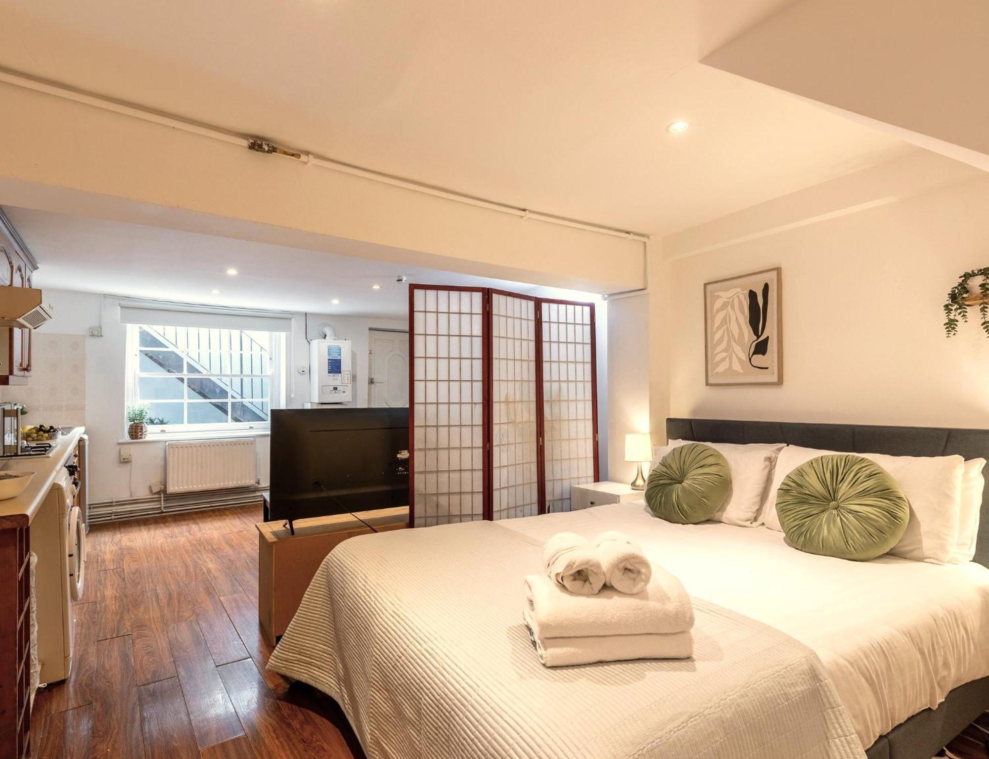 Albert Apt London Exterior photo